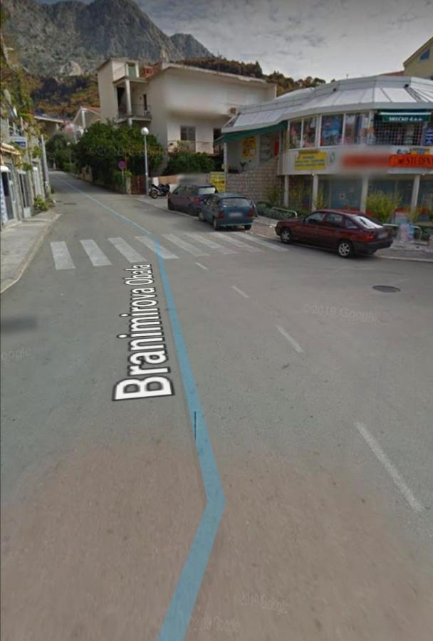 Apartment 70 M From The *
