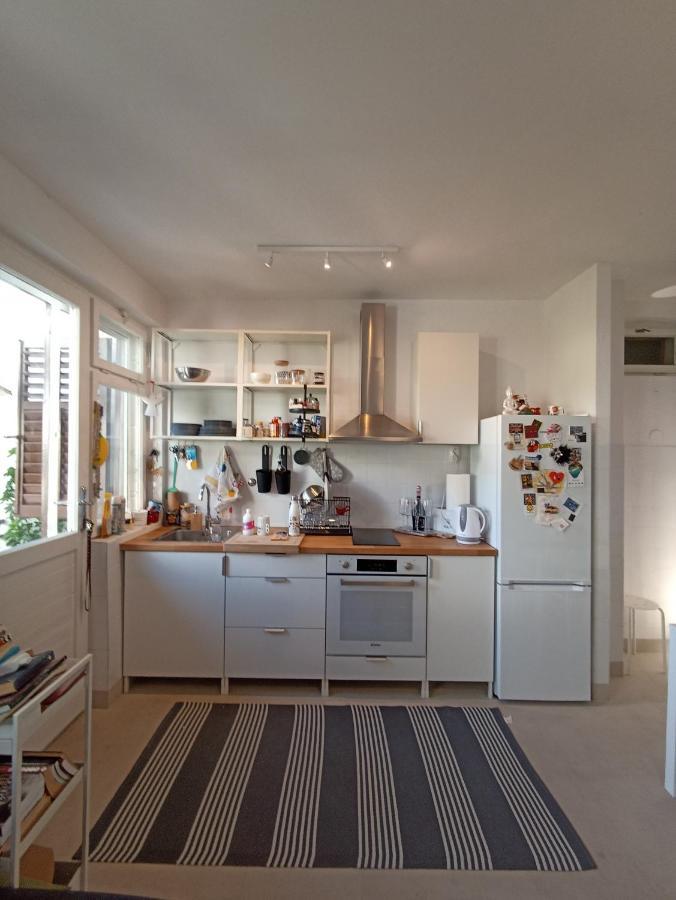 70 M From The Apartment Podgora